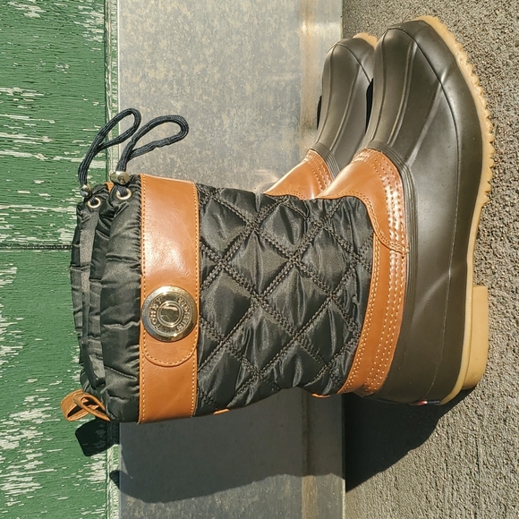 Tommy Hilfiger Arcadia duck boots women size 8 - Picture 3 of 11